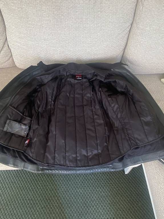 Vestes: Giacca in pelle Ducati – D'occasion à Vezia par mar_l28j 2