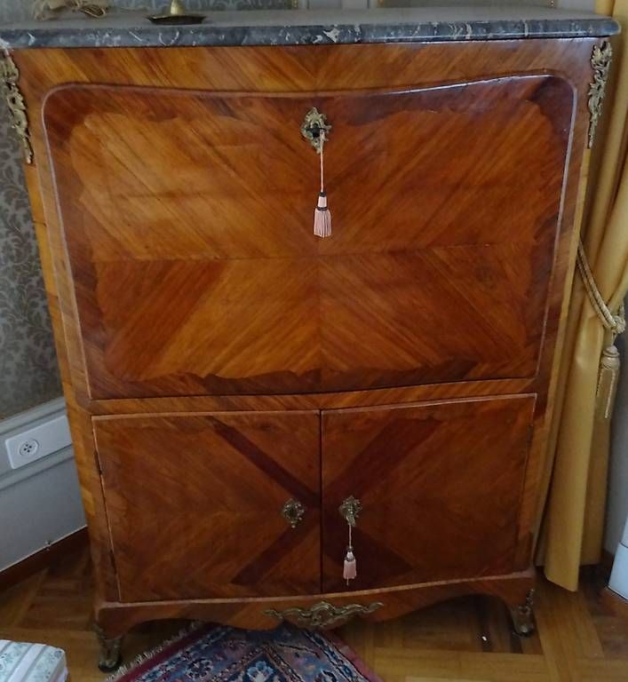 Schreibtische: Secrétaire ancien Louis XV  – Gebraucht aus St-Blaise von NSUTT1953