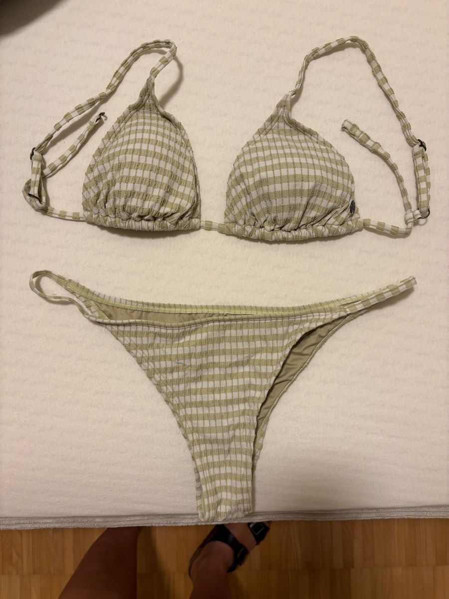 Billabong Costumi da bagno & Bikini: Zwei Billabong Bikinis – Usato da Jona venduto da mar_b5y2