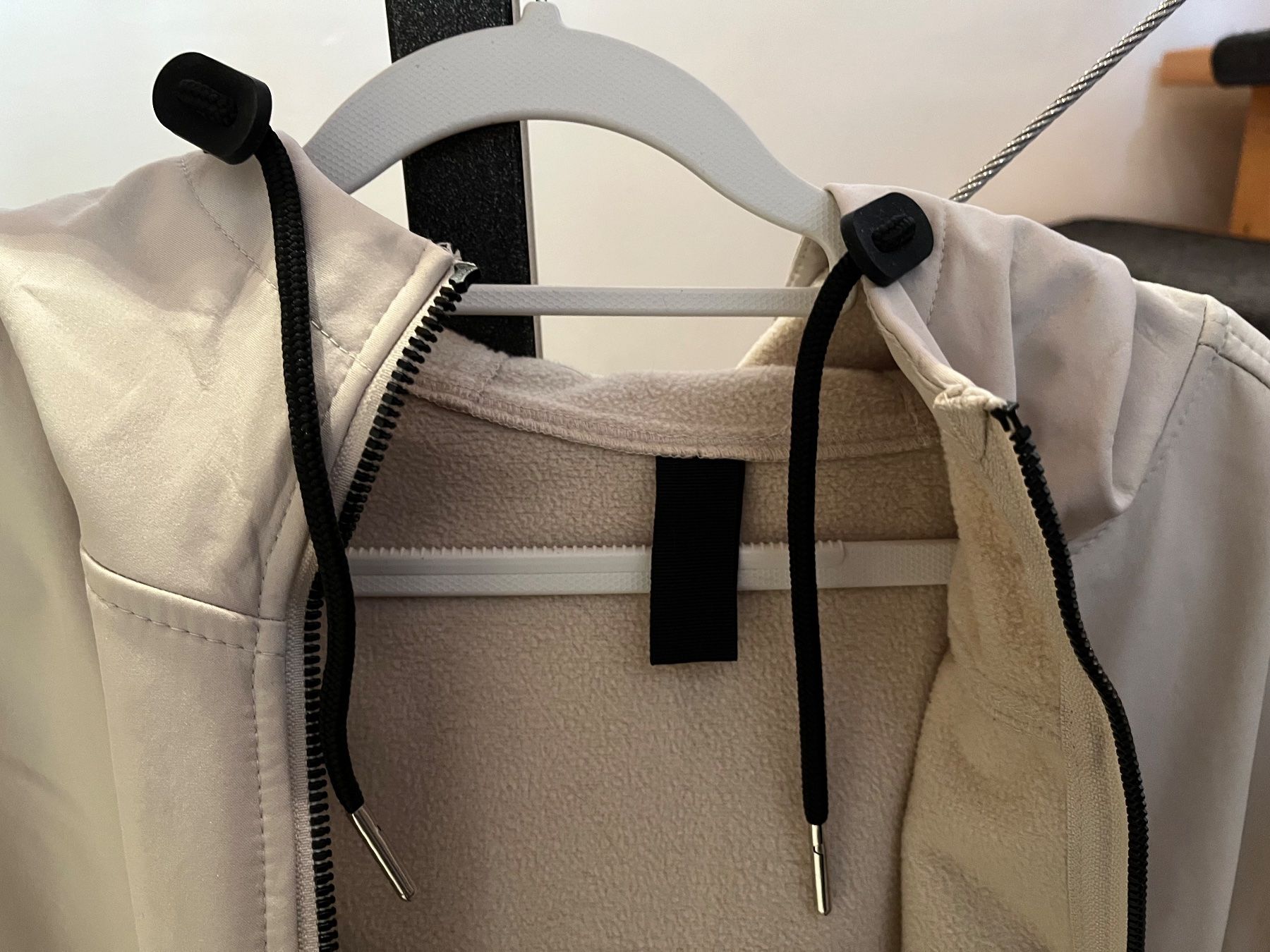 Jacken: Jack&Jones Kapuzenjacke – Gebraucht aus Engelberg von quequotl 3