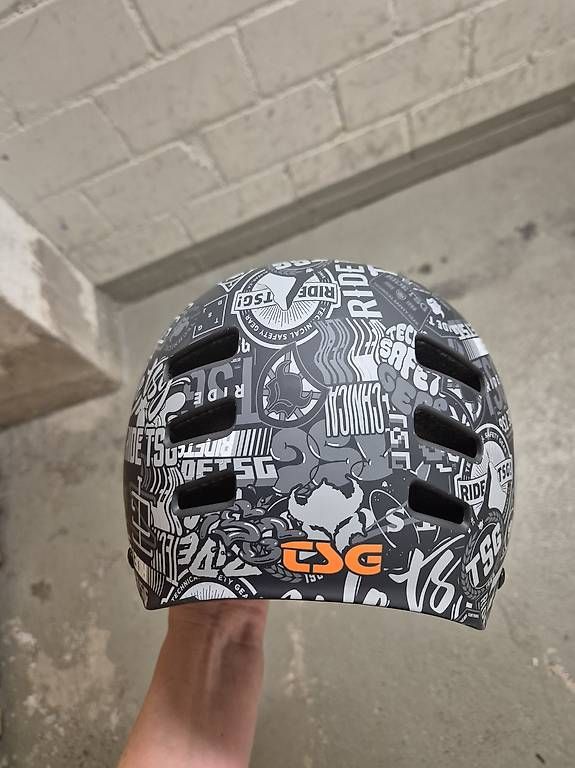 Caschi: TSG Skatehelm Grösse L/XL – Usato da Zürich venduto da bataleon 2