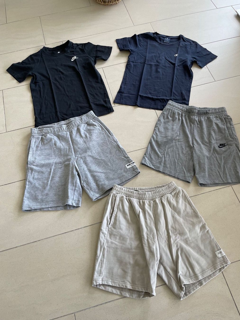Nike Kleiderpakete & -sets: Kleiderpaket für Junge in Gr. 155 – Gebraucht aus Zug von falama