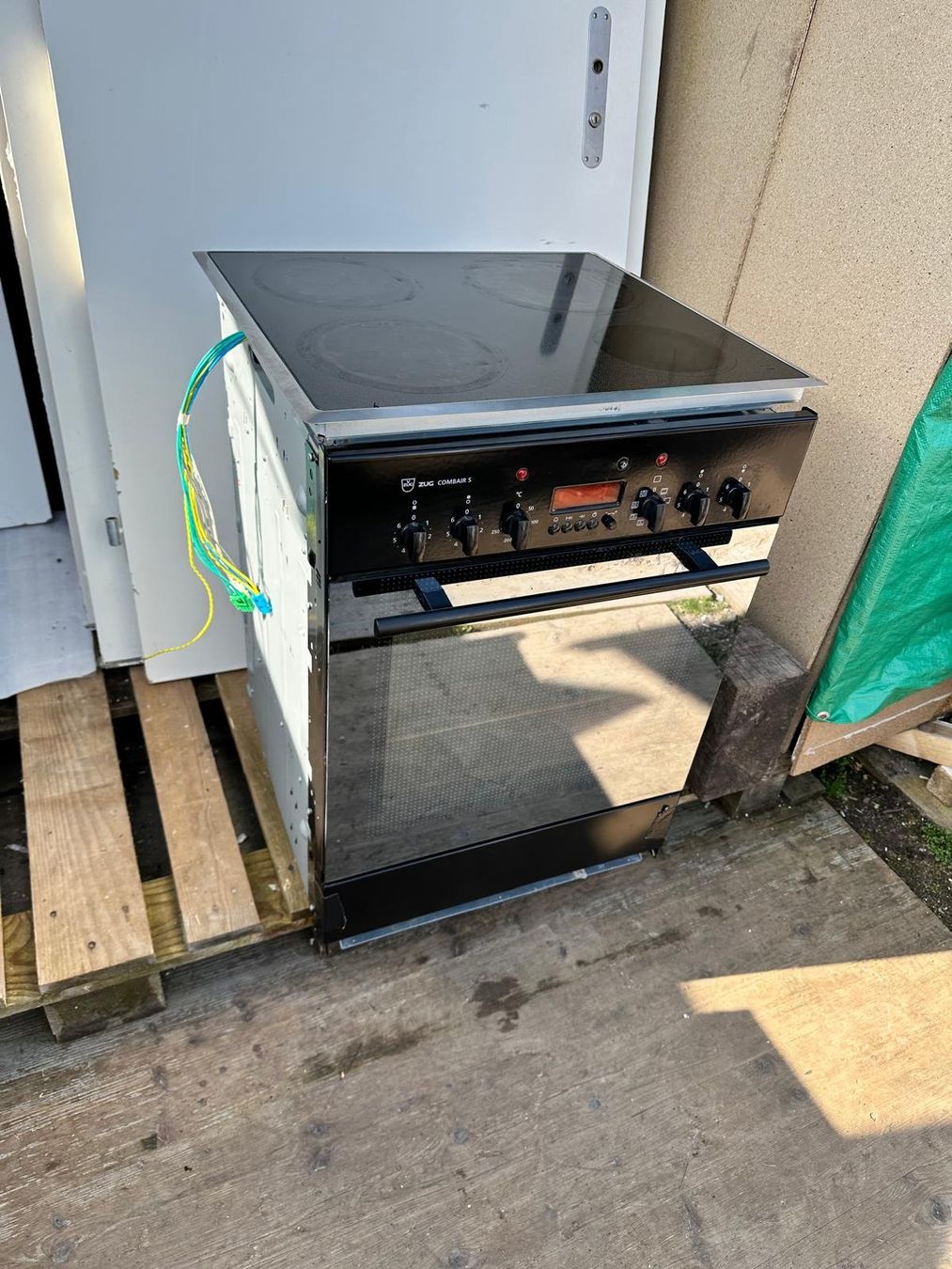 V-Zug Cucine: Backofen mit Glaskeramik – Usato da Spreitenbach venduto da Space_X 5