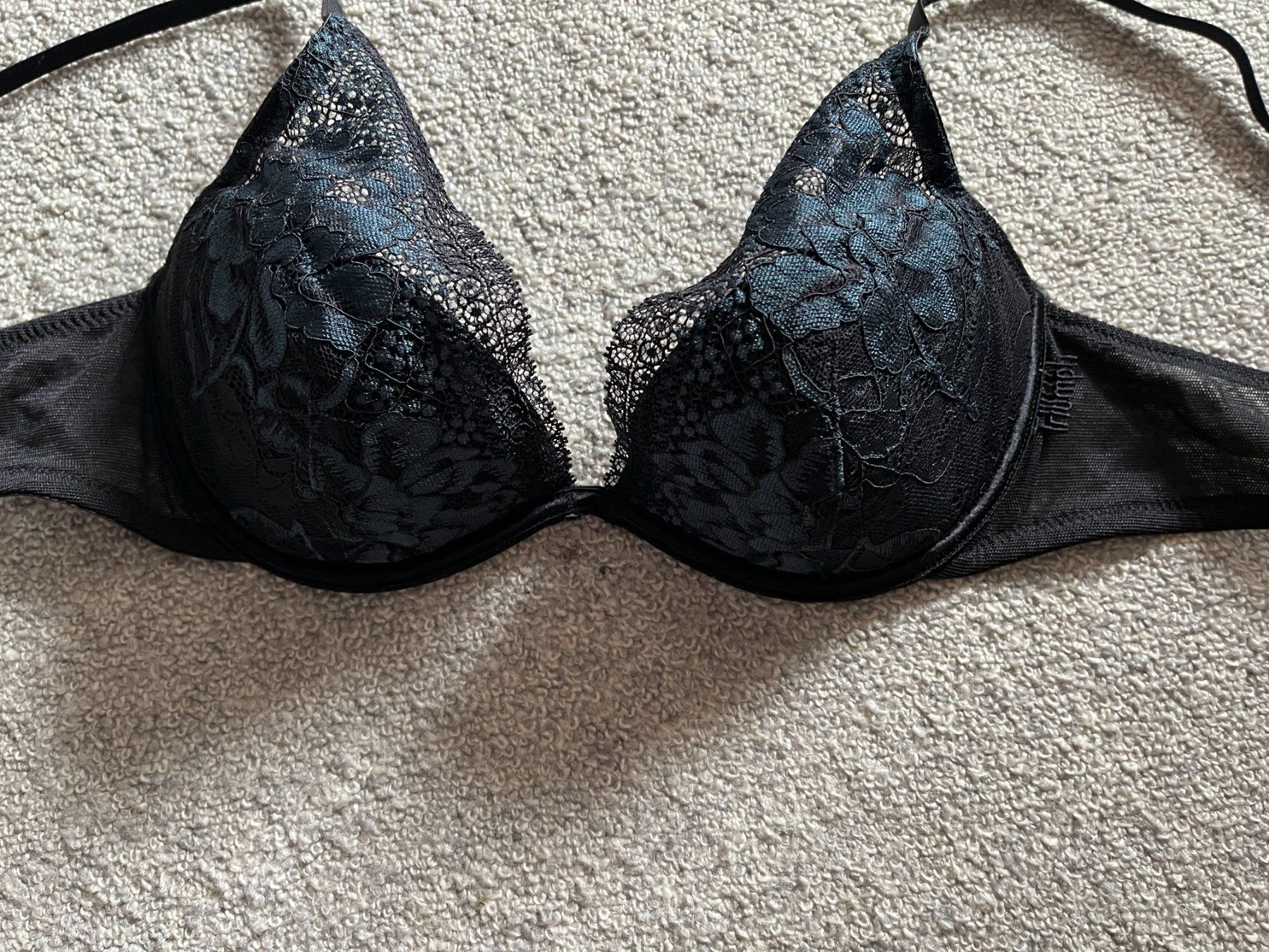 Triumph Altra biancheria intima: TRIUMPH Set BH Gr 80 A; Slip Gr 38 – Nuovo (secondo la descrizione) da Rekingen AG venduto da nederland1 1