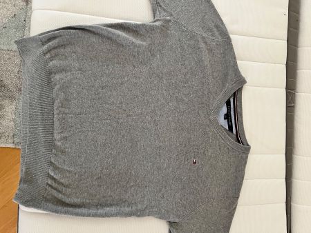 Tommy Hilfiger Sweater - Very good condition