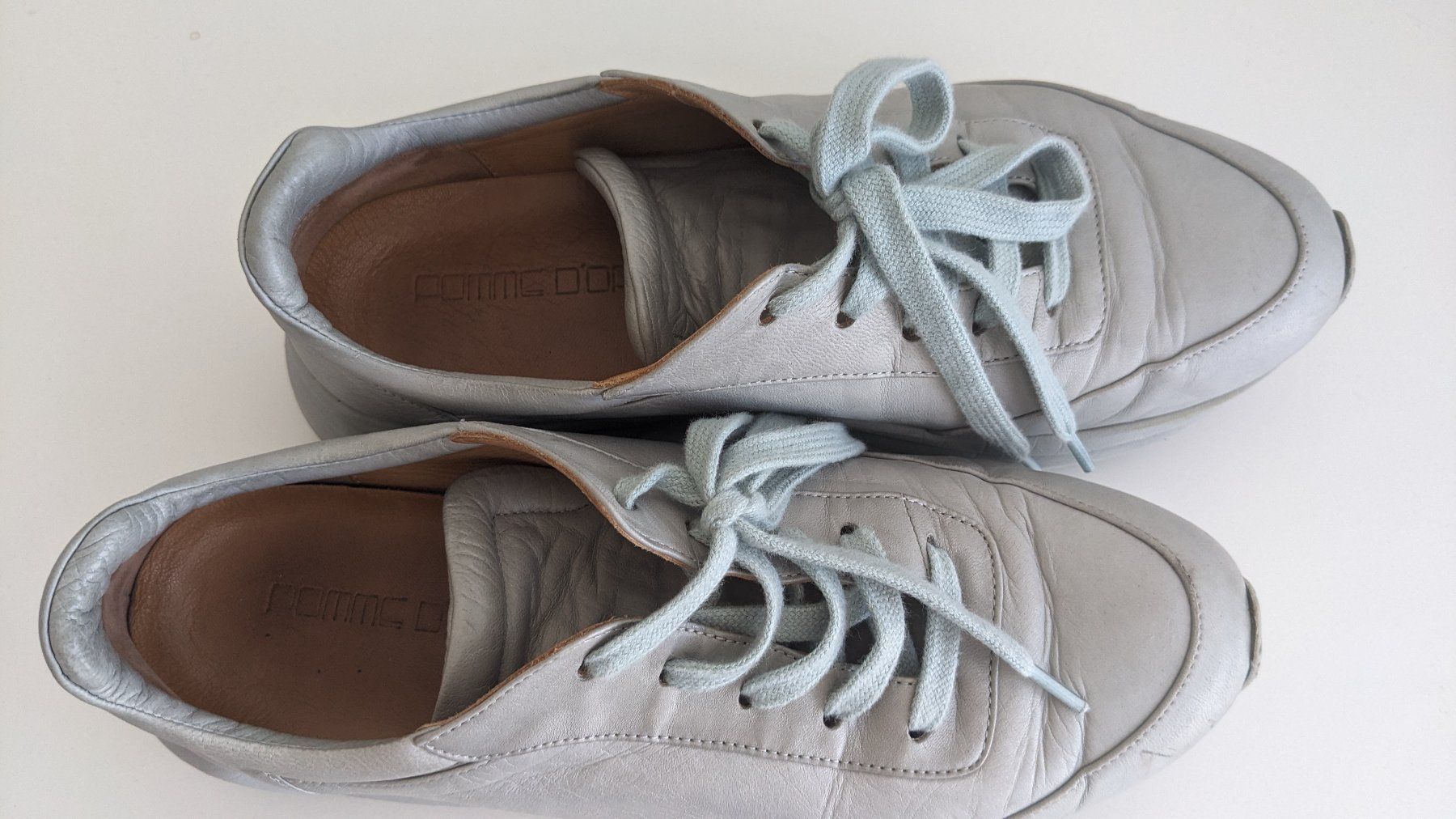 Scarpe da donna: Leder Sneakers Grösse 40 – Usato da Untersiggenthal venduto da unasinni 1