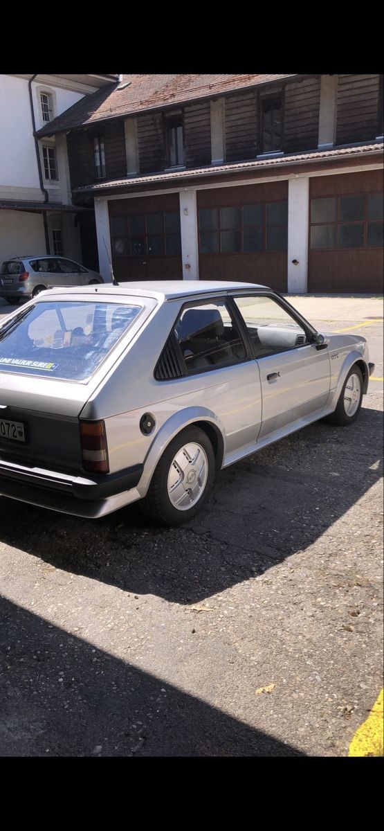 Automobili: Opel Kadett D GTE - Youngtimer en super état! – Usato da Thierrens venduto da Bigla 9