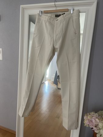 Sommerhose 44 von Massimo Dutti