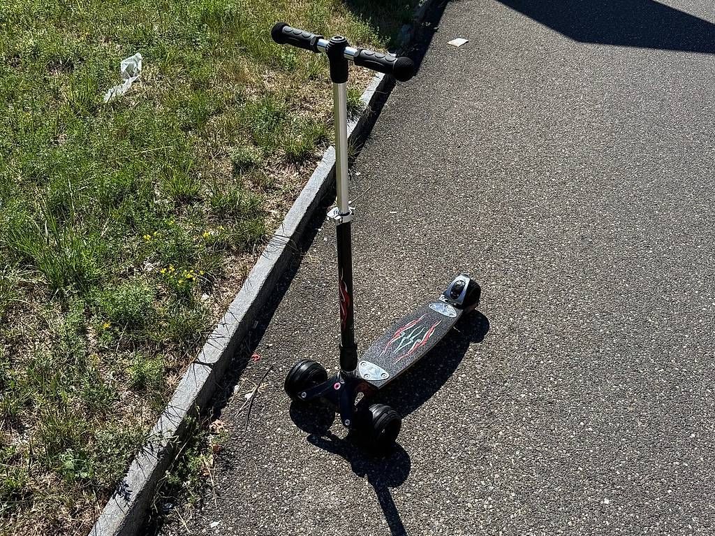 Kickboard: Micro Mobility Systems Kickboard Monster Black – D'occasion à Regensdorf par Crazyblood