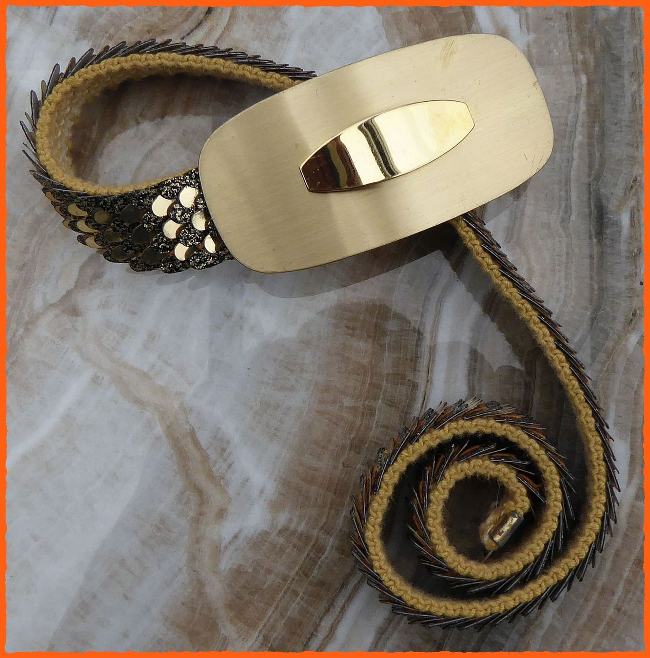 Gürtel: Schlangen Stretch Gürtel Goldfarbig Gr.S ca. 62cm lang – Gebraucht aus Oberglatt ZH von 123Gebraucht 4