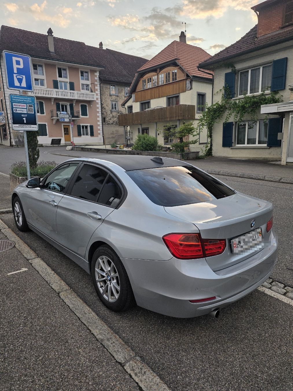 BMW Autos: BMW 320d – Gebraucht aus Wiedlisbach von AndjelinaiZoran 3