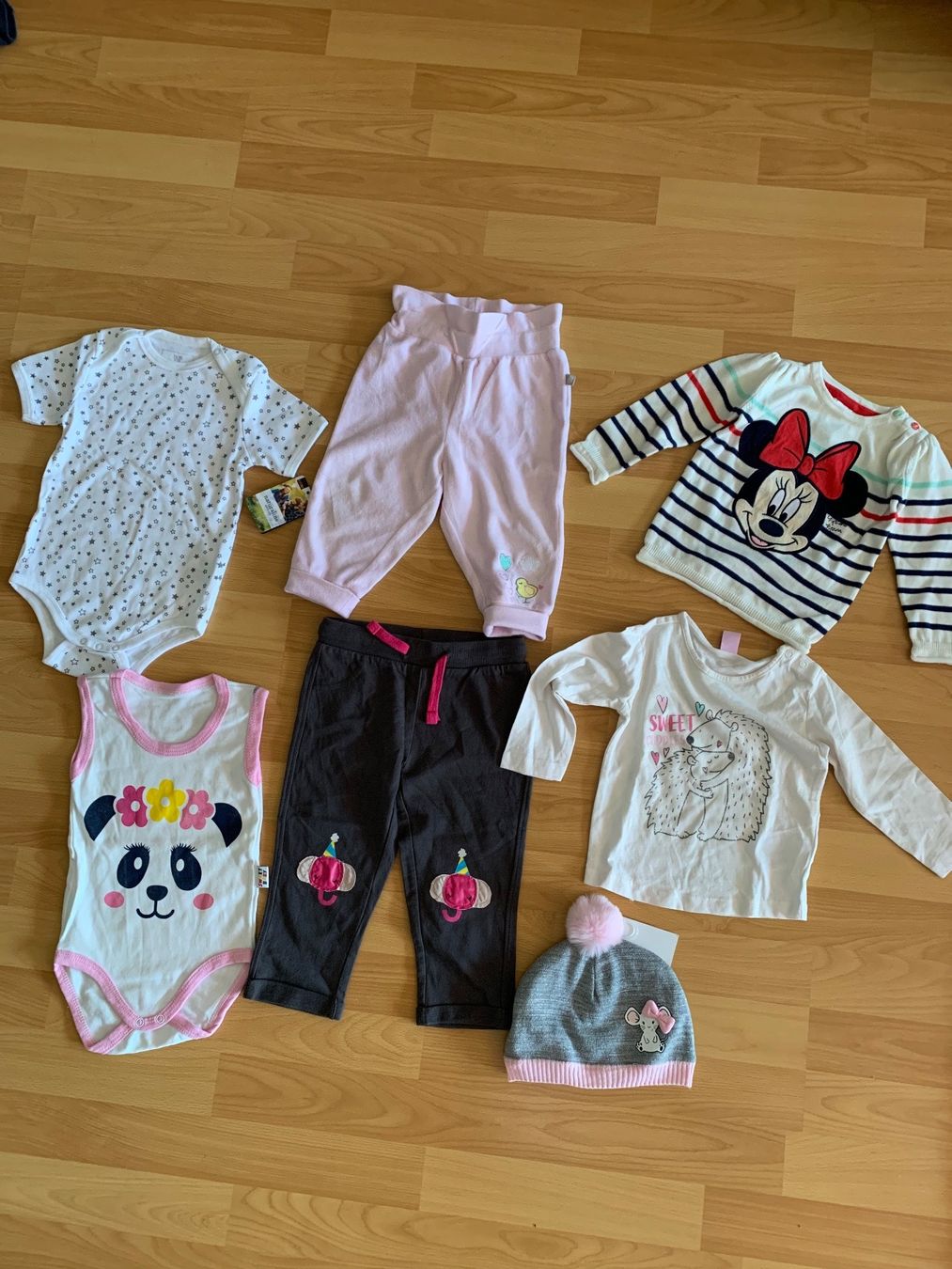 Kleiderpakete & -sets: Baby Kleider Grösse 74 – Neu (gemäss Beschreibung) aus Moosseedorf von SDmedia