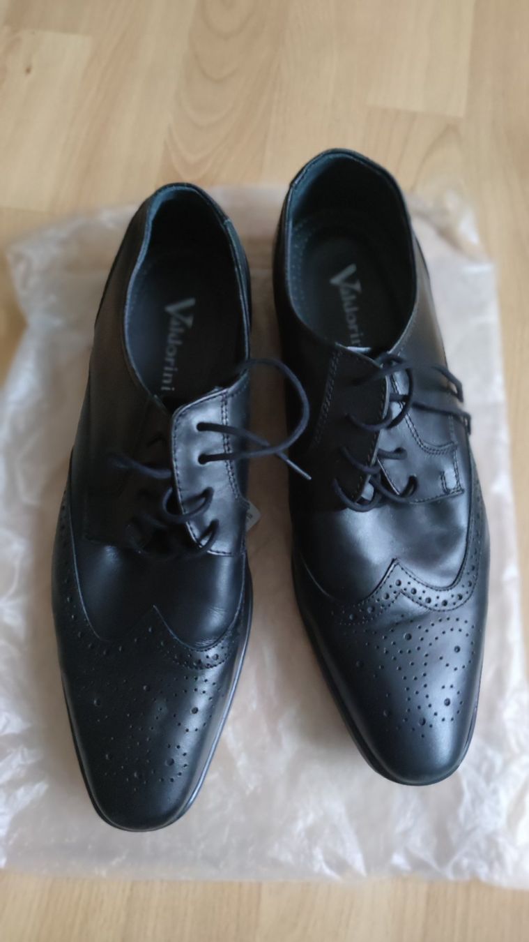 Scarpe da uomo: 45 Größe – Usato da Meggen venduto da Malecifent 2