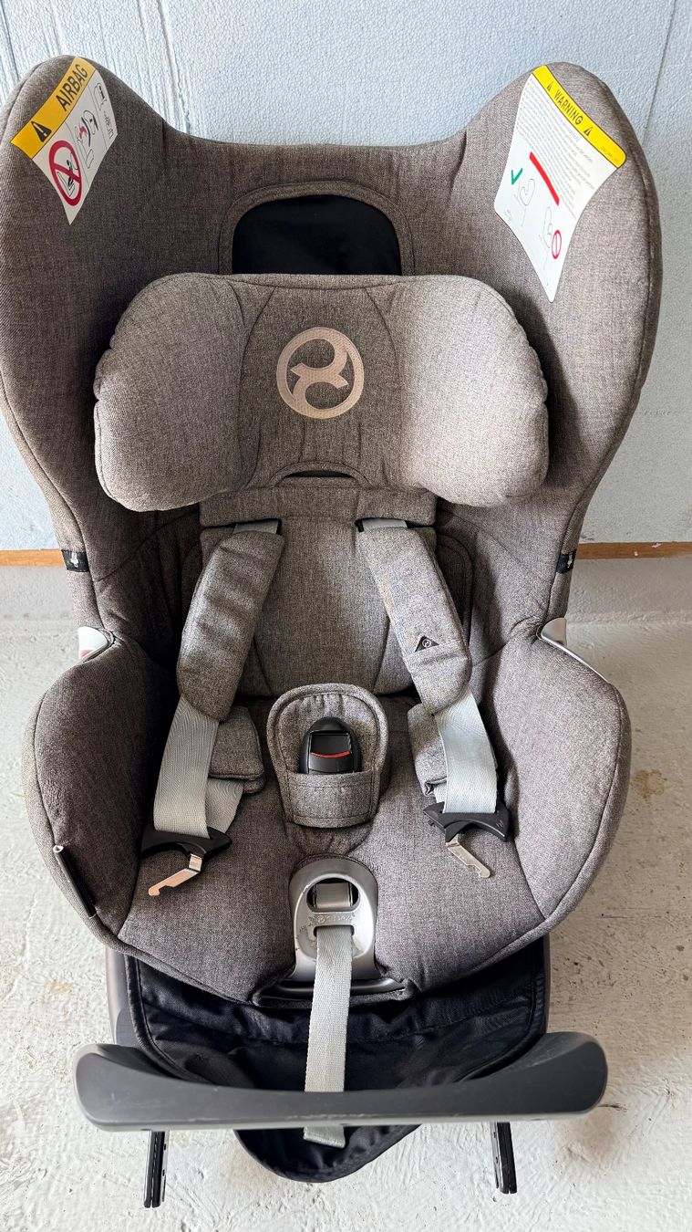 Cybex Seggiolini per auto: Kindersitz CYBEX Sirona Plus inkl. Base (Isofix) – Usato da St. Margrethen SG venduto da Berry08 6