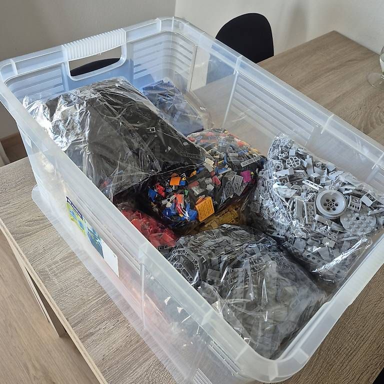 Giocattoli: Kiste voller Lego!!! – Usato da Utzenstorf venduto da eli_f9dw