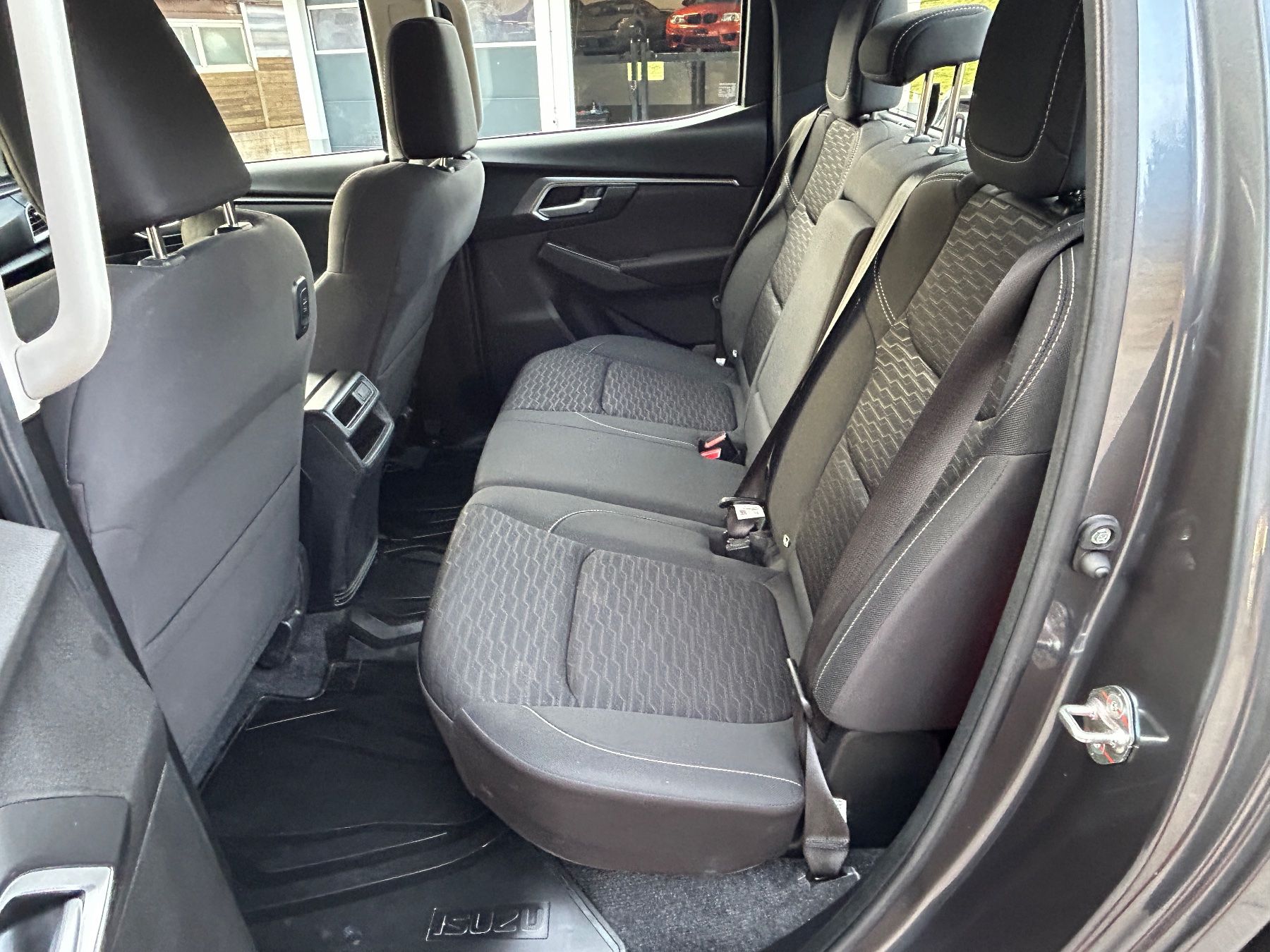 Isuzu Autos: ISUZU D-MAX 1.9 CrewCab N60FF 4x4 AT – Gebraucht aus Escholzmatt von schweizer007 9