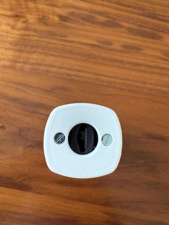 T15 Stecker weiss 3
