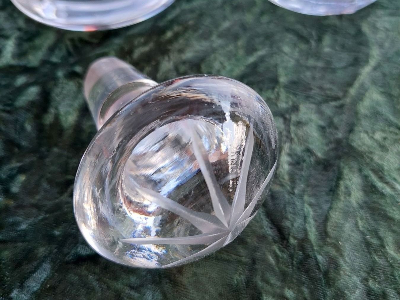 Karaffen: 4 STK GLASKARAFFEN – Gebraucht aus Huttwil von Kunterbuntli 3