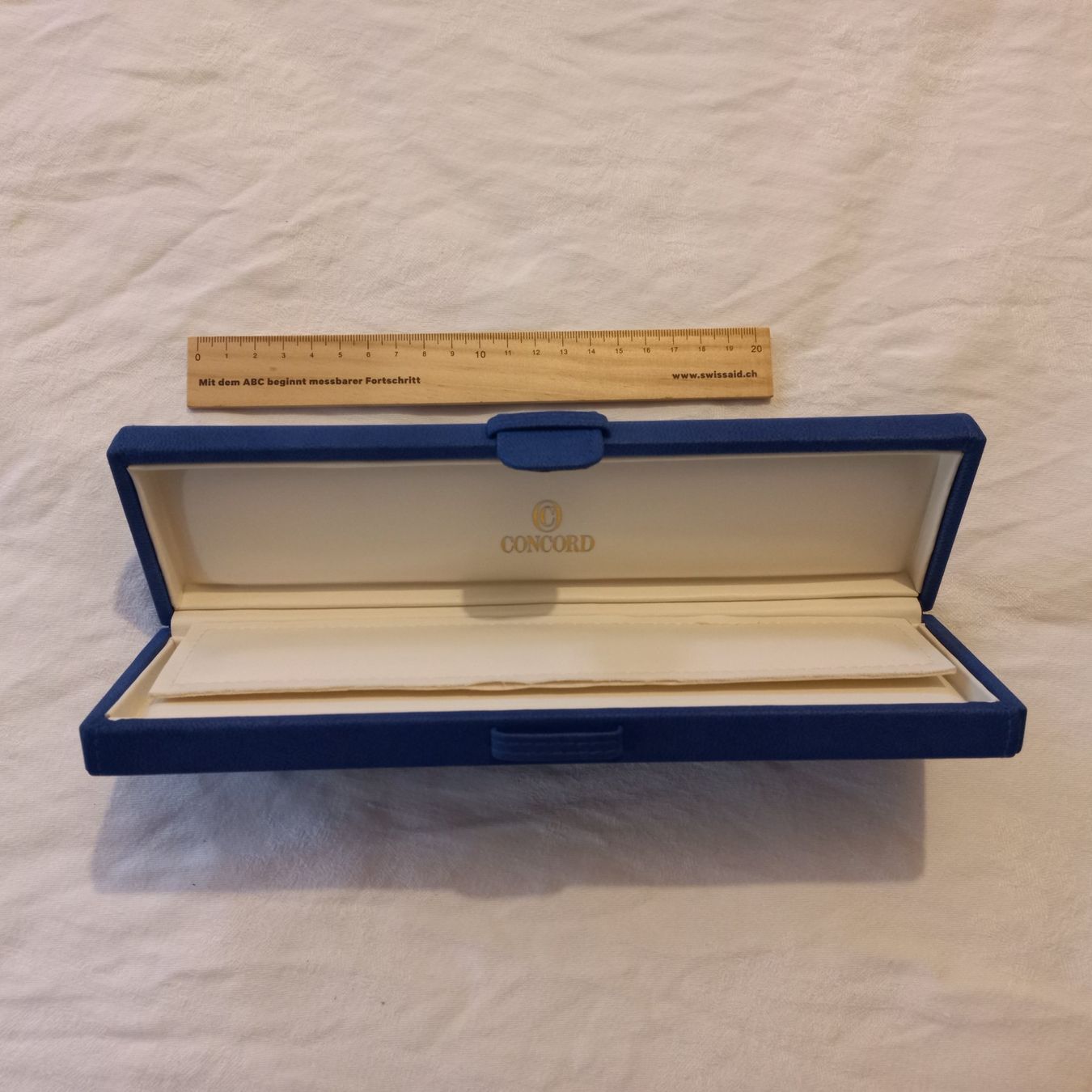 Concord Uhrenboxen: Ecrin bleu pour montre Concord – Gebraucht aus Biel/Bienne von Kra_8tdc