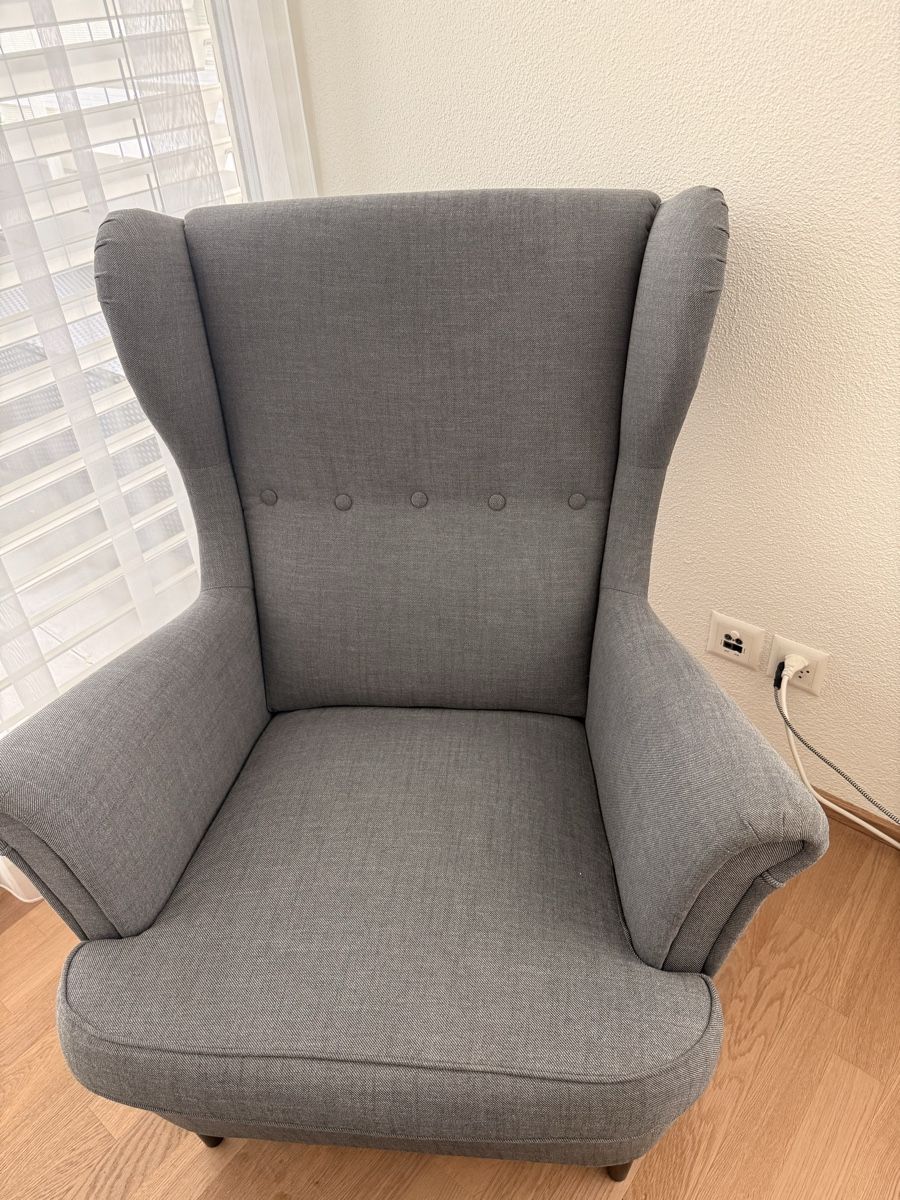 Ikea Fauteuils: Sessel mit Hocker grau IKEA STRANDMON – D'occasion à Adliswil par pat_j9h2 4