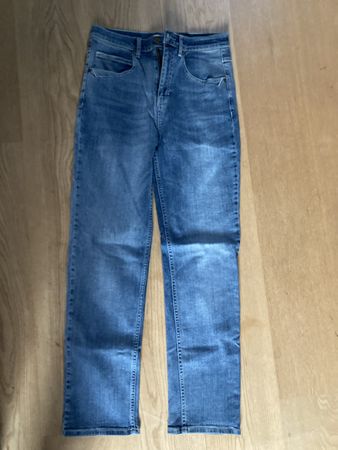 Jeans der Marke Rabens Saloner, gr 26, neu