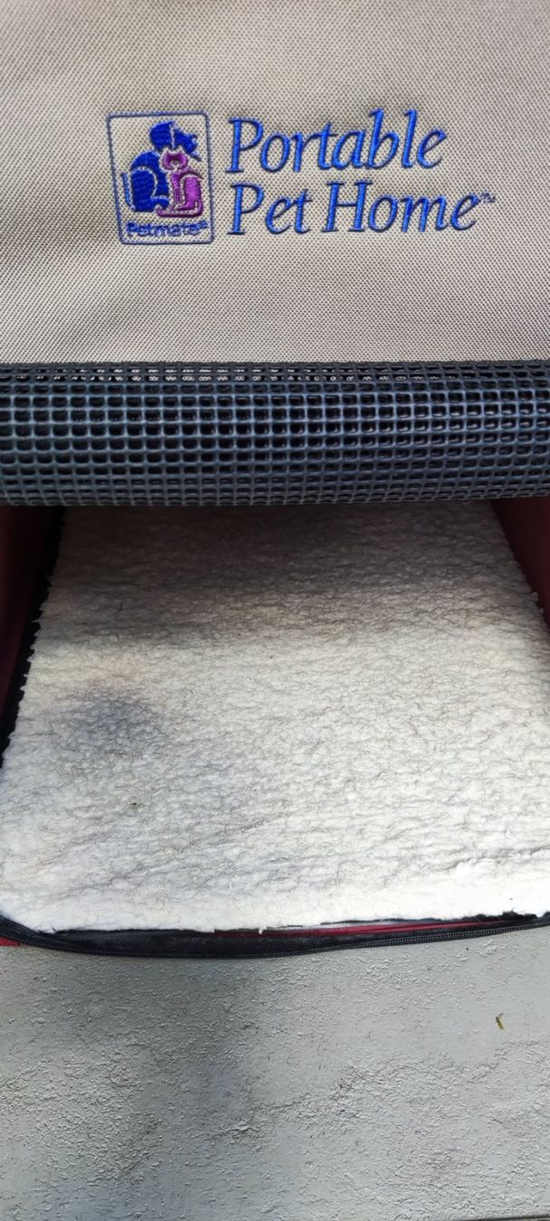 Cucce & Letti: Portable Pet Home – Usato da Grenchen venduto da Boogie10 1