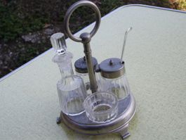MENAGE ANTIK GEWÜRZE STÄNDER SET