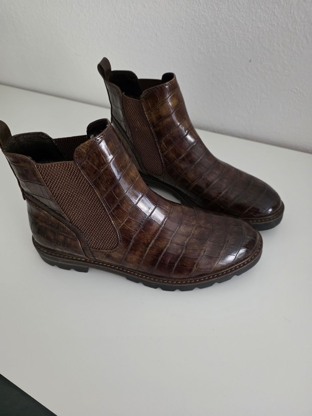 Scarpe da donna: Bottine marron – Usato da Yverdon-les-Bains venduto da enzine 1