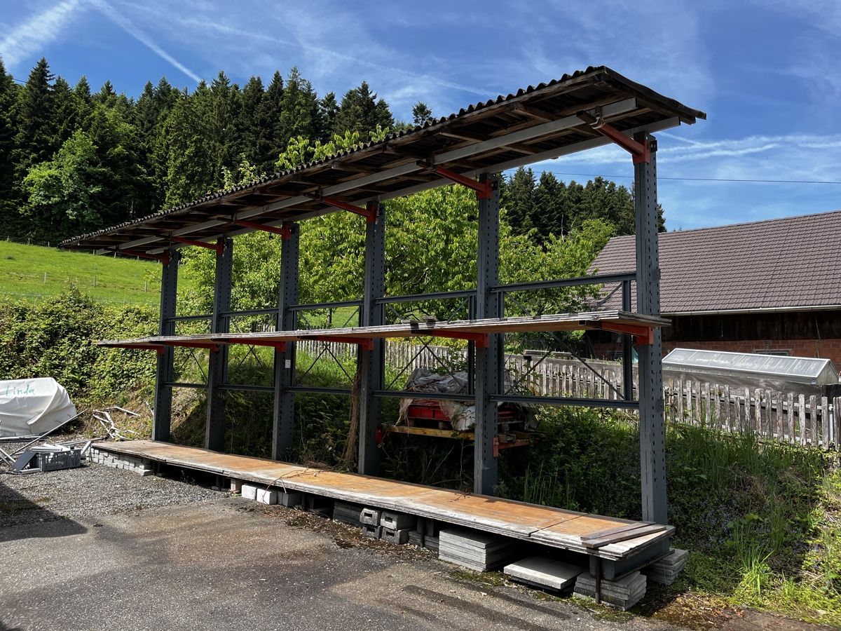 Scaffali: Massives Kragarmgestell – Usato da grosswangen venduto da Poliniman0