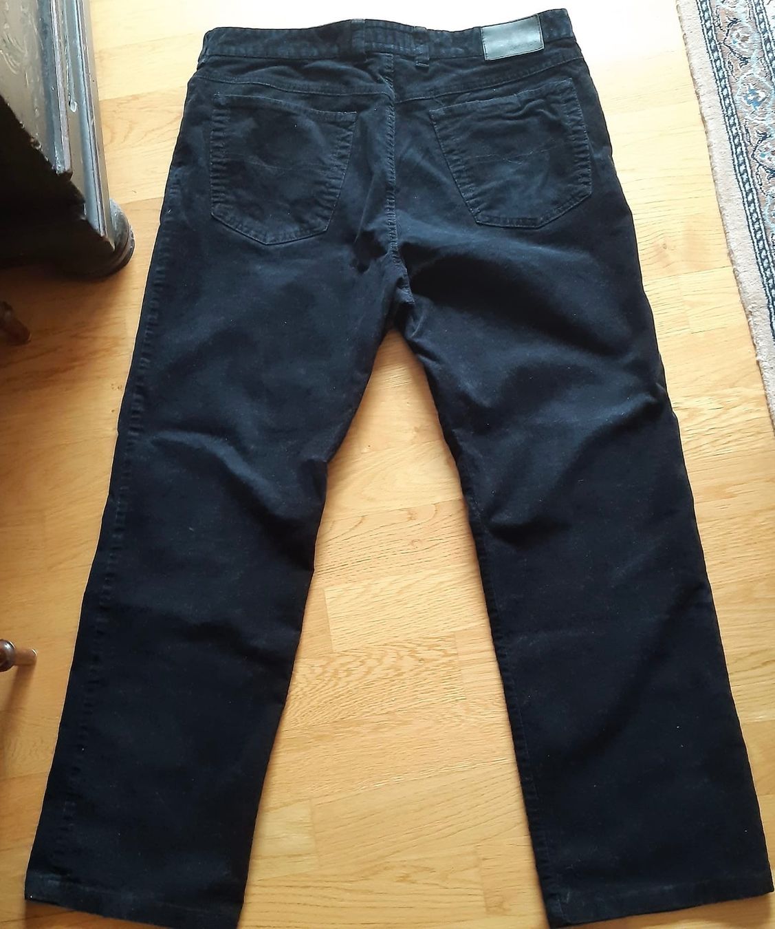 Pantaloni: Herrenhose Manchester Gr. 52 – Usato da Luzern venduto da Sontru 1