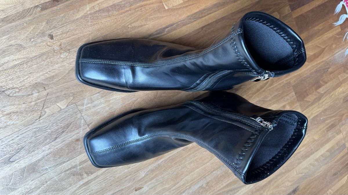 Scarpe da donna: Stiefeletten – Nuovo (secondo la descrizione) da Buochs venduto da DenisePfiffner