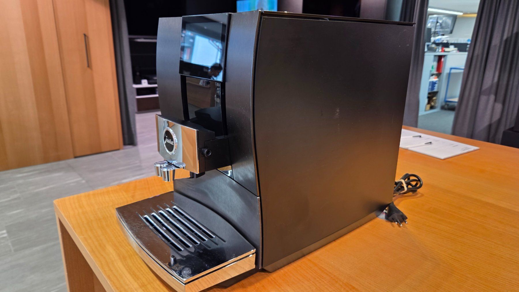 Jura Macchine per caffè & Macchine per espresso: Jura Kaffeemaschine Z10 – Usato da Adelboden venduto da LWA 1