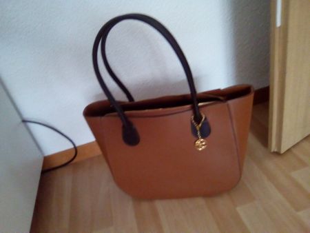 FERIEZYT neuw. Damenhandtasche 40x28x11cm für  35.--Fr