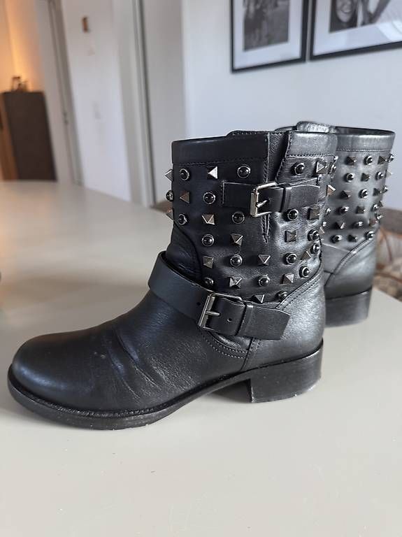 Scarpe da donna: Valentino Stiefeletten – Usato da uhwiesen venduto da nblm