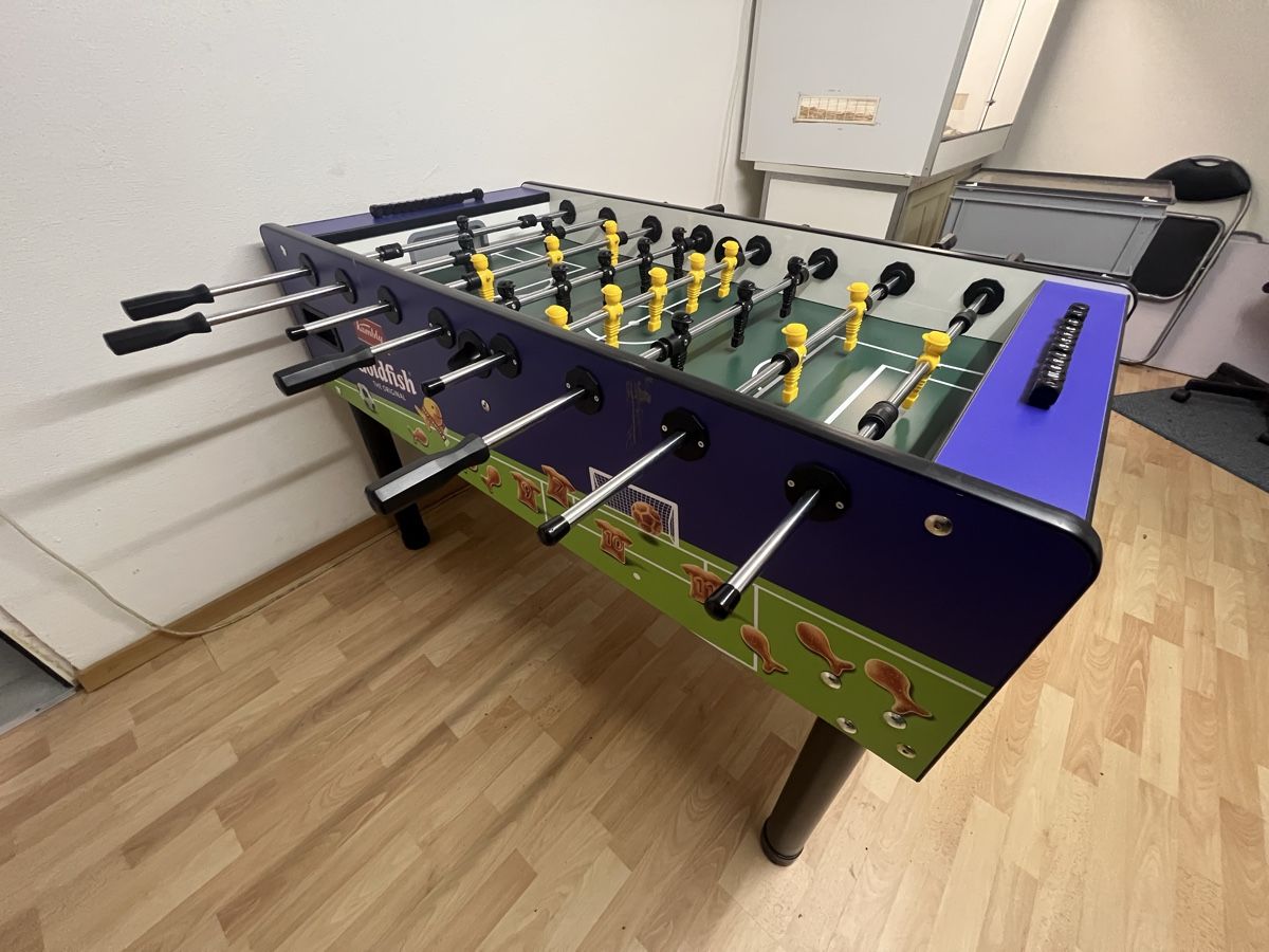 Jeux: Fussballtisch  – D'occasion à aadorf par keller2325 1