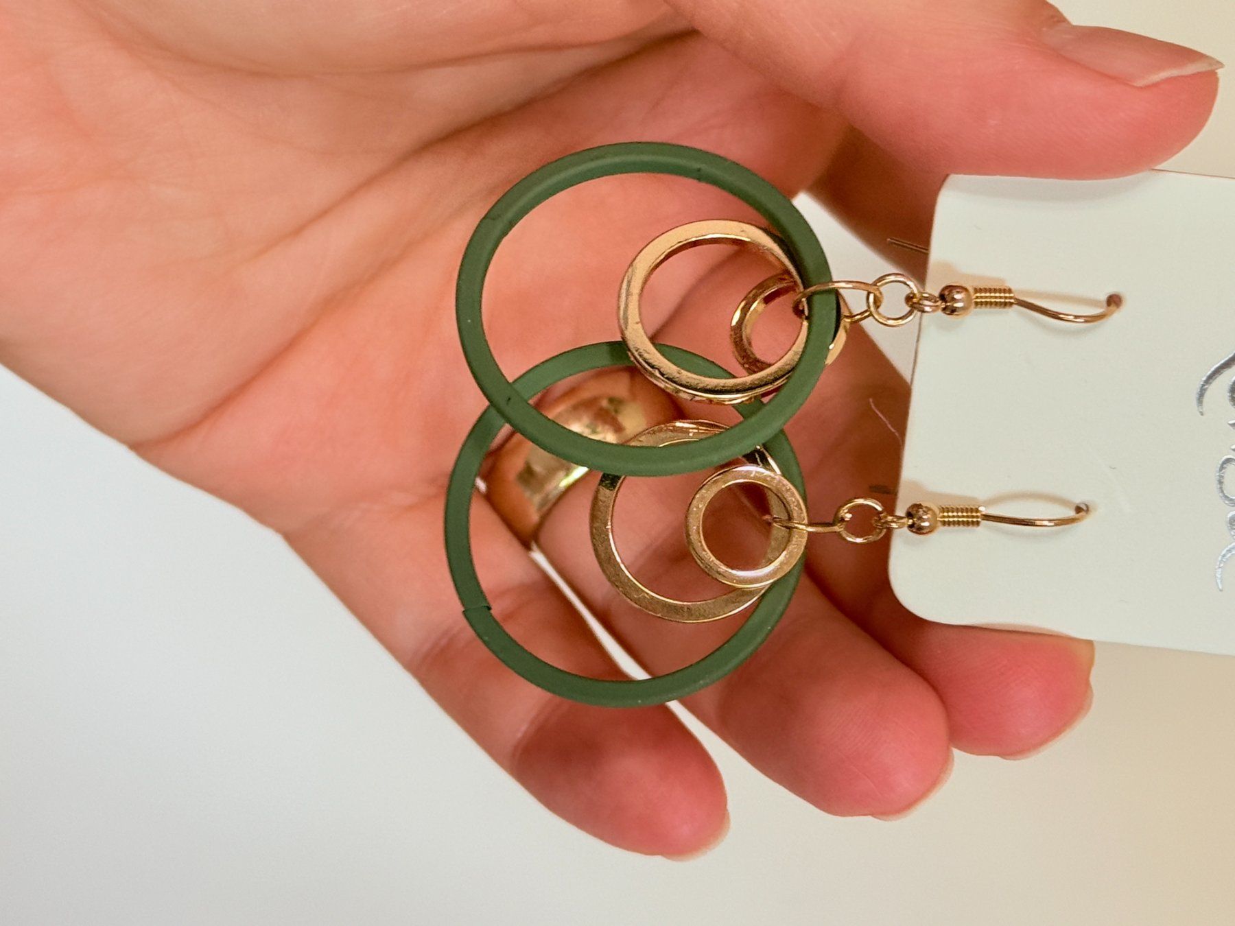 Orecchini pendenti & Orecchini a lobo: Boucles d'oreilles Lovisa – Nuovo e nell'imballaggio originale da Genève venduto da AGBERG 5