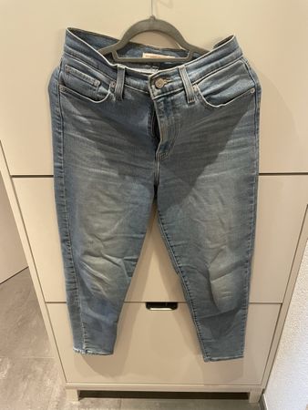Levi‘s Mom Jeans Grösse 27