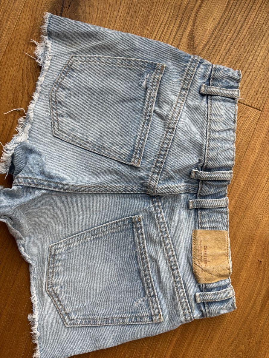 Zara Pantaloni: ZARA shorts Größe 152 hellblau – Nuovo (secondo la descrizione) da Thalwil venduto da ver_j2lw 1