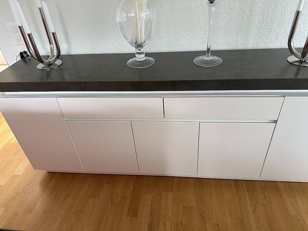 Commodes: Sideboard mit viel Platz – D'occasion à Hergiswil NW par MV-007 2
