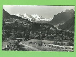 Reichenbach mit Blümlisalp