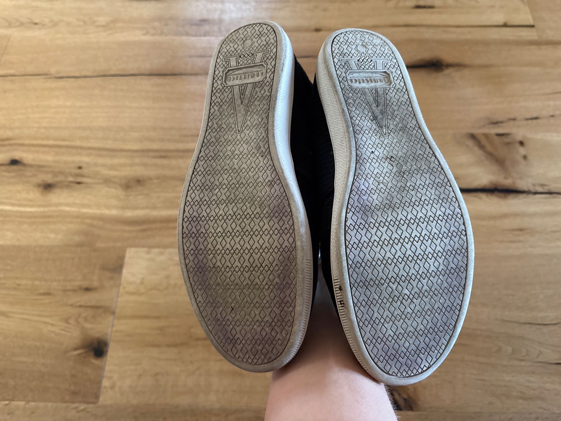 Scarpe da donna: Turnschuhe  Armistice Grösse 37 Schwarz – Usato da Beatenberg venduto da Rose406 1
