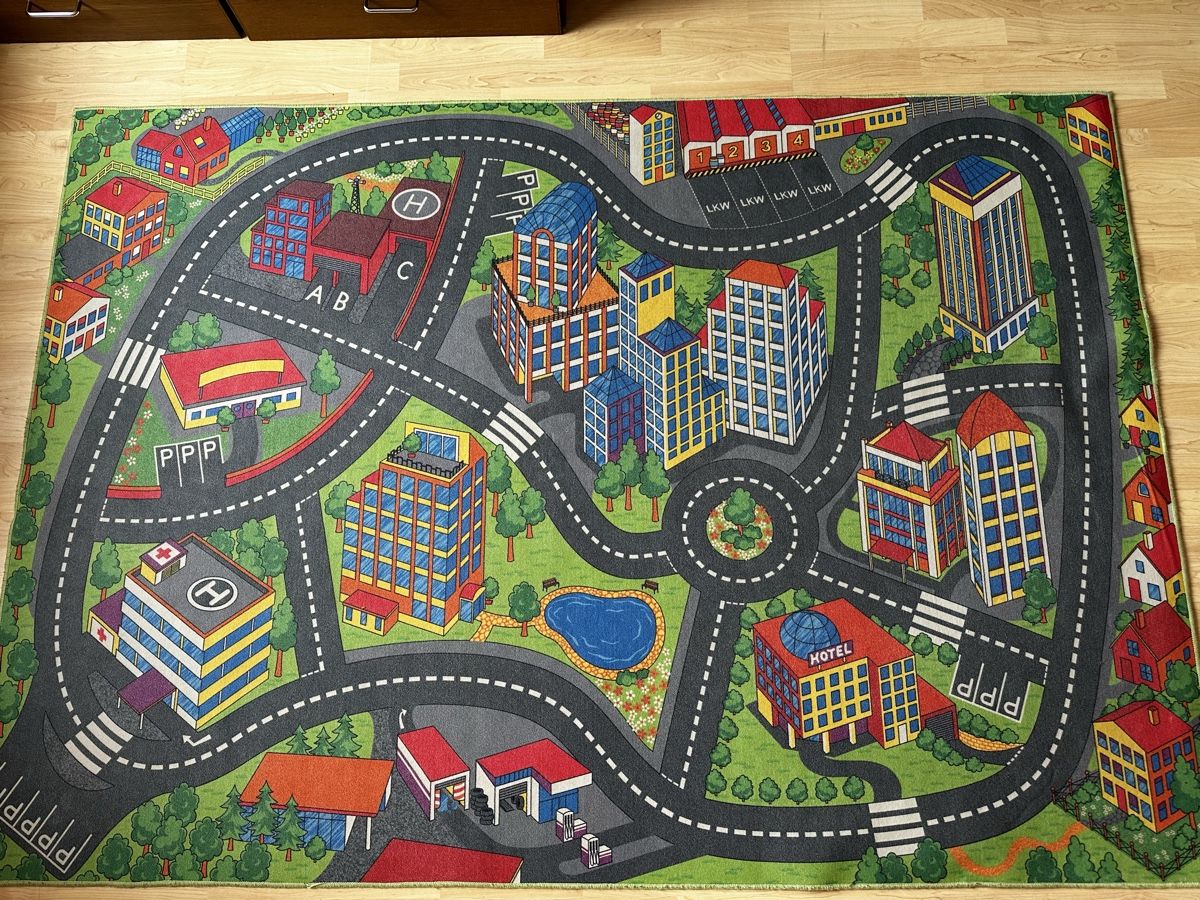 Teppiche: Spielteppich  – Gebraucht aus Laupen ZH von Yllek