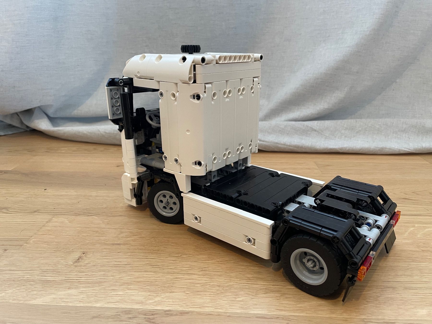 Lego Kit di costruzioni: Lego Technic - Ford Lastwagen – Nuovo (secondo la descrizione) da Salmsach venduto da ram82 1