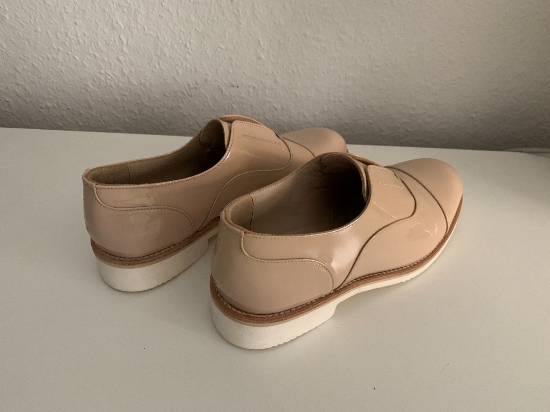 Navyboot Scarpe da donna: NAVYBOOT - Lack Loafer nude NEU 35 – Nuovo (secondo la descrizione) da Zürich venduto da Diazaio 2