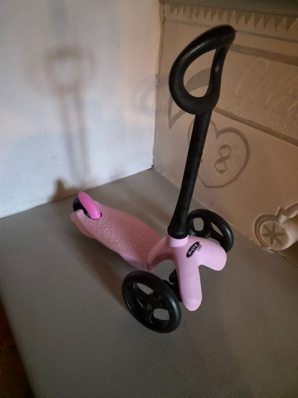 Micro Kickboard: Micro Microlino Kinderroller, gebraucht – Gebraucht aus Schwanden i.E. von Cothesama