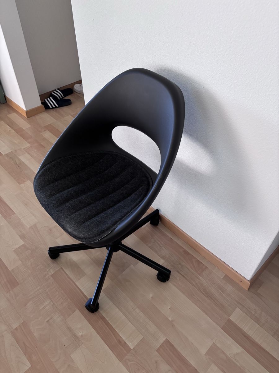 Ikea Stühle: Drehstuhl  – Gebraucht aus Oberkirch LU von pas_k6w8 2