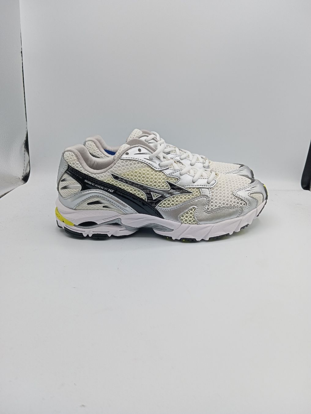 Mizuno Chaussures hommes: Mizuno Wave Rider 10 (EU40) – Neuf avec emballage d'origine à Schaffhausen par outlez