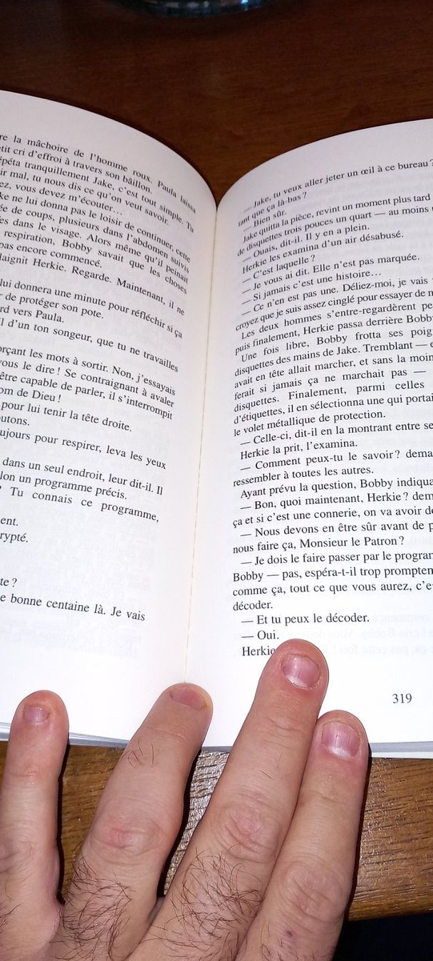 Libri: Cyber virus – Usato da Le locle venduto da juliensaran 4