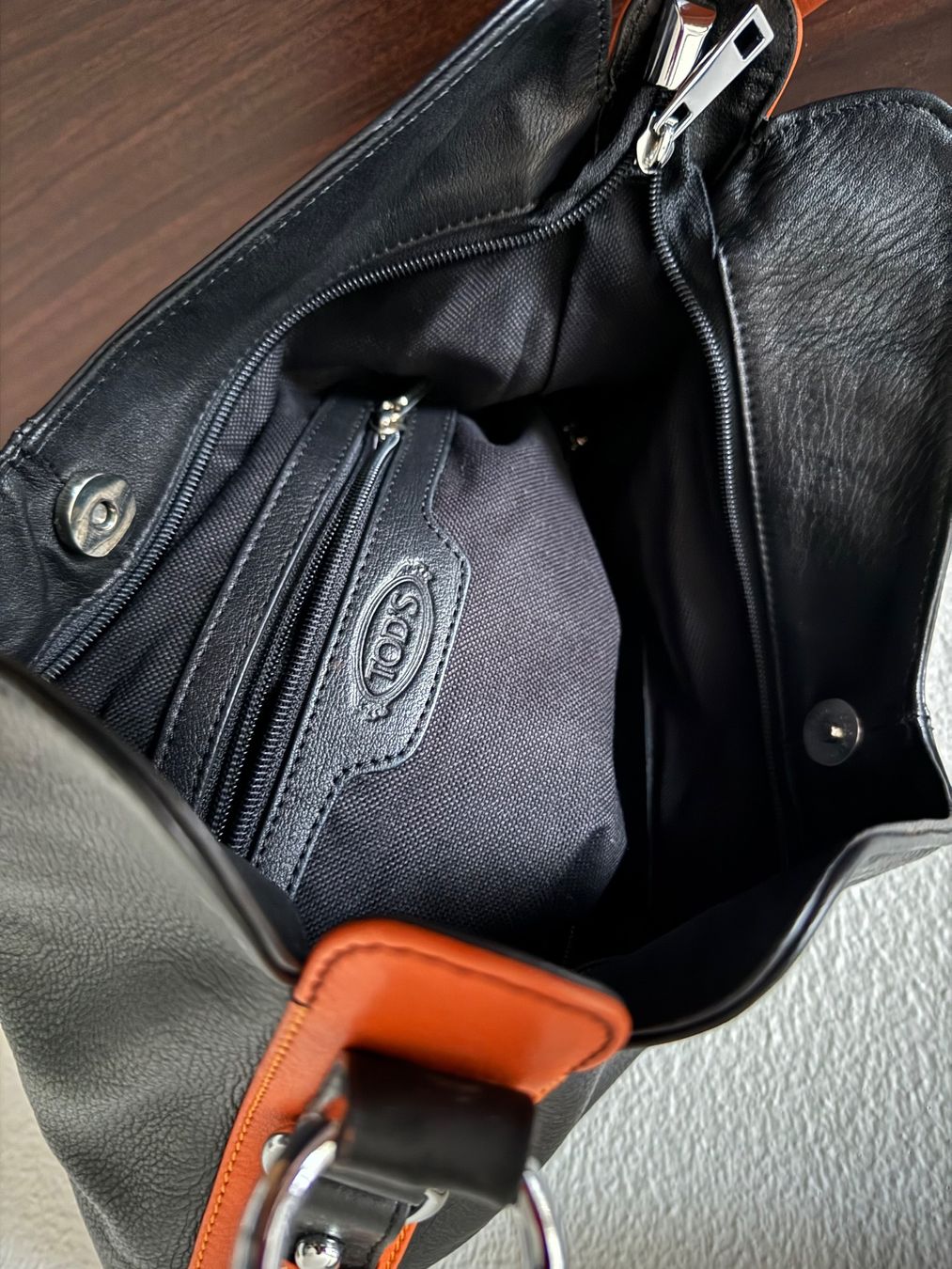 Tod'S Borse da donna: TOD’S LEATHER SHOULDER BAG – Nuovo (secondo la descrizione) da Zollikon venduto da ces-chic 3