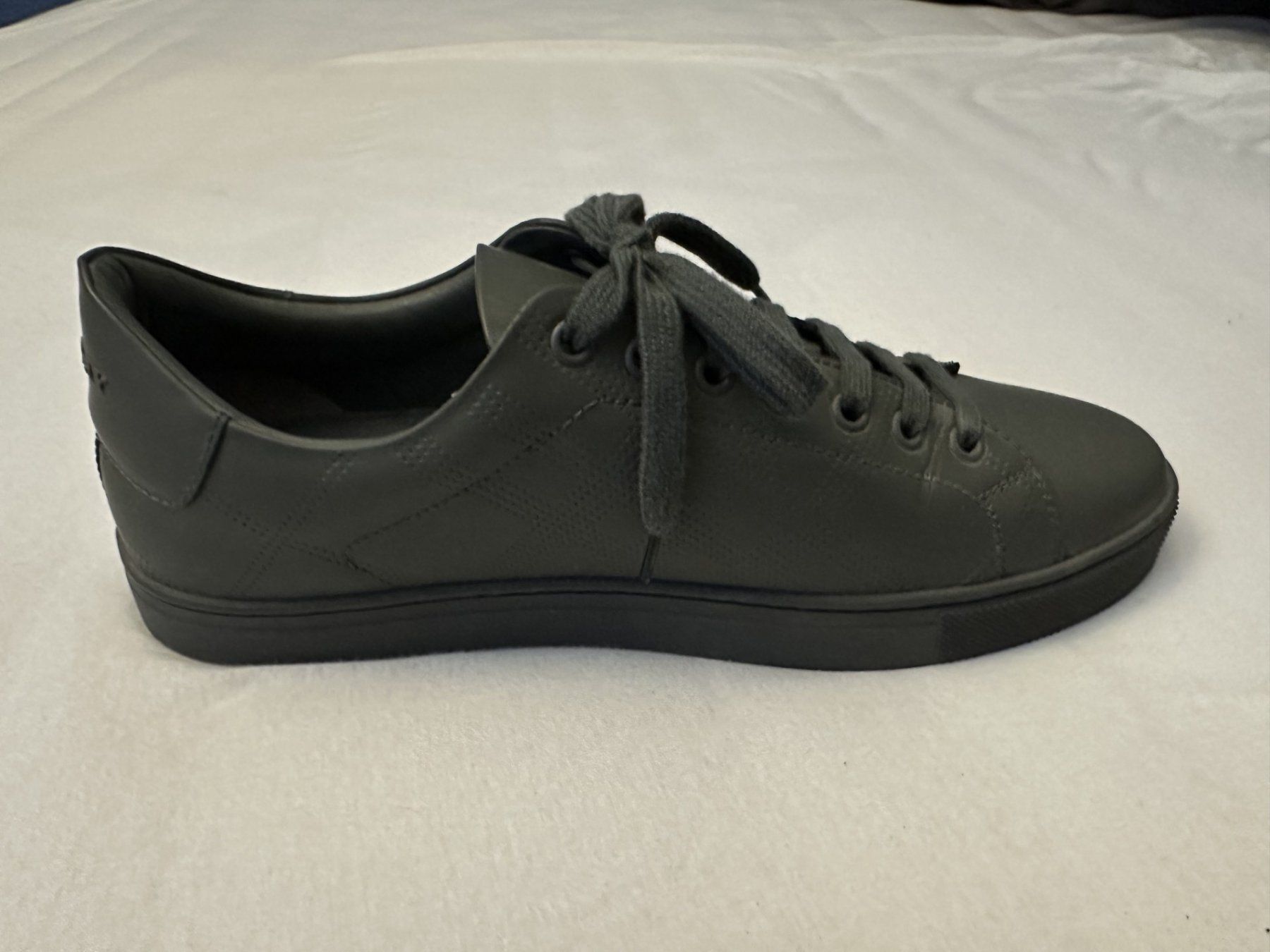 Burberry Scarpe da uomo: Burberry Sneaker Steel Grey EU 41 – Usato da Pfäffikon SZ venduto da tph_8qwg 7